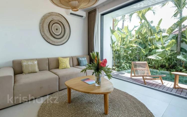 Отдельный дом · 3 комнаты · 130 м² · 1 сот., Умалас 1 за ~ 157.1 млн 〒 в Денпасаре — фото 11