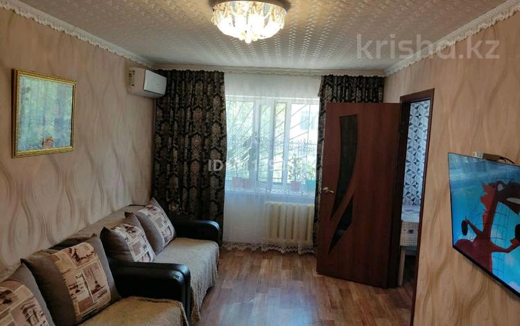 2-комнатная квартира · 45 м² · 1/5 этаж, Алашахана 17 — Находится возле 4 школы за 12 млн ₸ в Жезказгане — фото 2