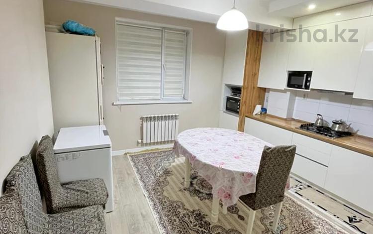 2-комнатная квартира · 82.6 м² · 1/5 этаж, мкр. Алтын орда 16а за 25.5 млн ₸ в Актобе — фото 2