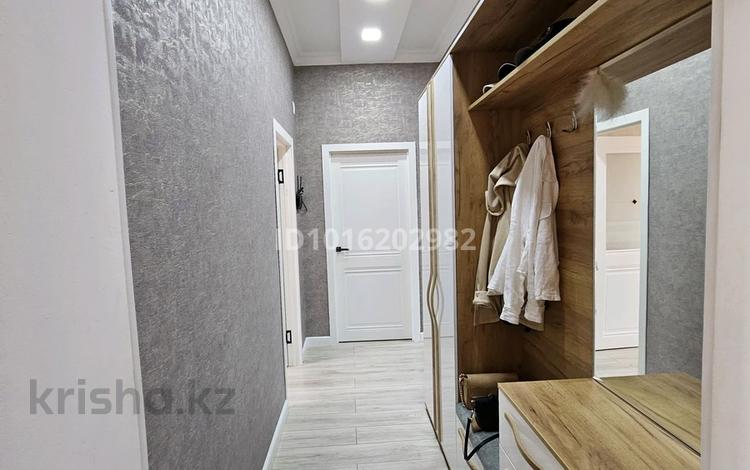 3-комнатная квартира · 86 м² · 4/6 этаж, мкр Юго-Восток, Мкр Юго-Восток, мкр Степной 4 за 300 000 ₸ в Караганде, Казыбек би р-н — фото 2