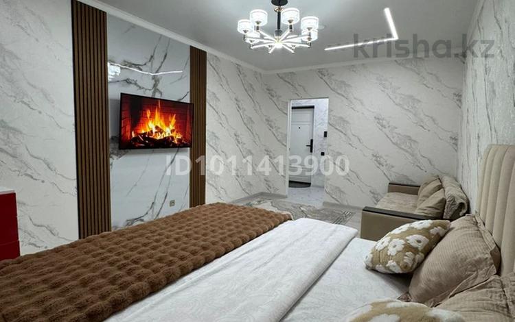 2-бөлмелі пәтер · 65 м² · 6/9 қабат, мкр Акжайык, Толеметова 85 — Между Зоопарком и Дендро Парком, бағасы: 18 000 ₸ в Шымкенте, Абайский р-н — фото 2