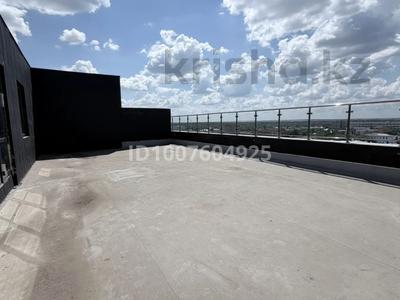 4-комнатная квартира · 303 м² · 10/10 этаж, К. Аманжолова 110 — Аманжолова 110 за 110 млн ₸ в Уральске