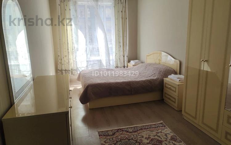 2-комнатная квартира · 70 м² · 5/22 этаж, Бектурова 4 за 280 000 ₸ в Астане, Нура р-н — фото 2