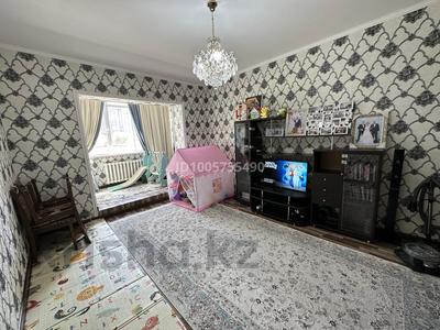 3-комнатная квартира · 65 м² · 3/10 этаж, Толе Би 98 — Возле Сабеза за 25 млн 〒 в Таразе