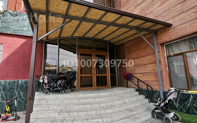 2-бөлмелі пәтер · 52.4 м² · 3/3 қабат, Красноармейская 11, бағасы: 26.9 млн ₸ в Алматы, Алатауский р-н — фото 2