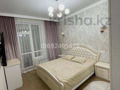 2-комнатная квартира, 64 м², 7/9 этаж помесячно, Ильяс Омарова 25 за 300 000 〒 в Астане, Есильский р-н