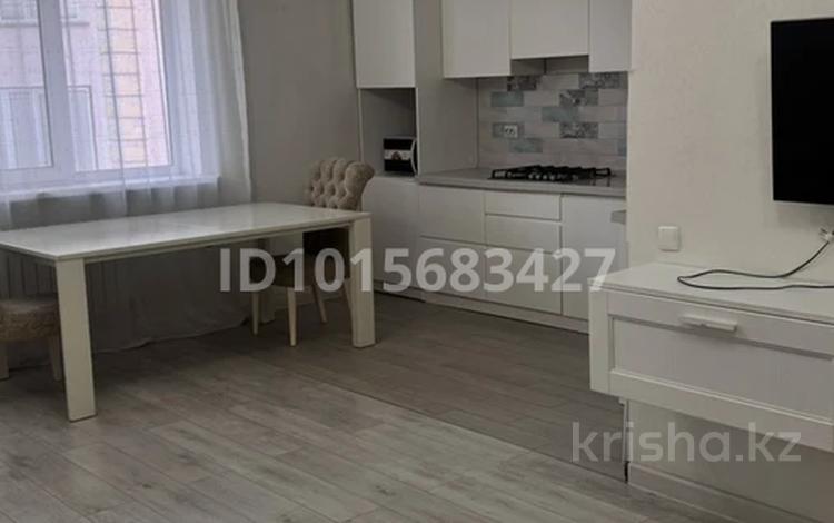 2-комнатная квартира · 63 м², мкр Думан-2 за 280 000 ₸ в Алматы, Медеуский р-н — фото 2