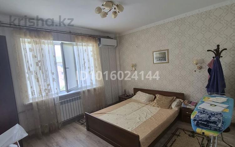 2-бөлмелі пәтер · 70 м² · 5/5 қабат, Нұрсая ш/а. 69, бағасы: 180 000 ₸ в Атырау, мкр Нурсая — фото 2