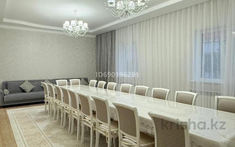 Жеке үй · 5 бөлме · 250 м² · 10 жүзд., Жұлдыз ш/а., Демеш бирмаганбетов, бағасы: 47 млн ₸ в Атырау, мкр Жулдыз — фото 12