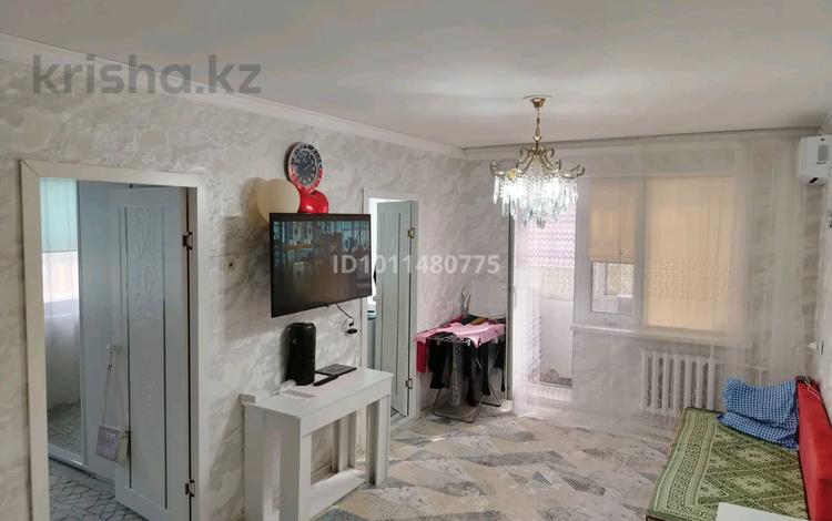 3-комнатная квартира · 50 м² · 2/5 этаж, Есет батыр 7 — Дом перекресток КВ 81 6 подъезд за 14 млн ₸ в Хромтау — фото 2