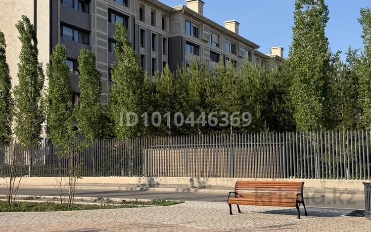3-комнатная квартира · 167 м² · 4/6 этаж, Баян - Сулу 19 за 118 млн ₸ в Астане, Нура р-н — фото 3