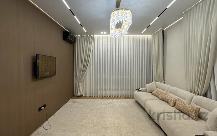 4-комнатная квартира · 140 м² · 3/9 этаж, Лебедева 1/1 за 1.3 млн ₸ в Алматы, Бостандыкский р-н — фото 2