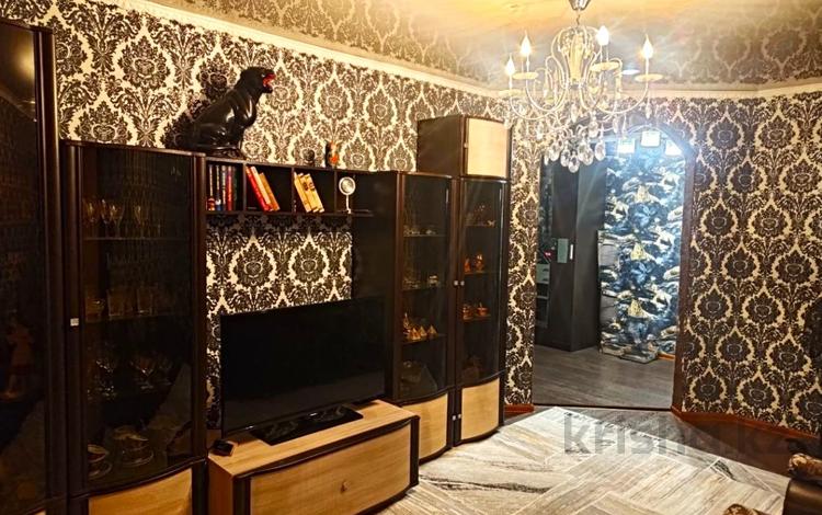 3-бөлмелі пәтер · 63 м² · 3/3 қабат, Мирная 18а, бағасы: 10.5 млн ₸ в Караганде, Алихана Бокейханова р-н — фото 2