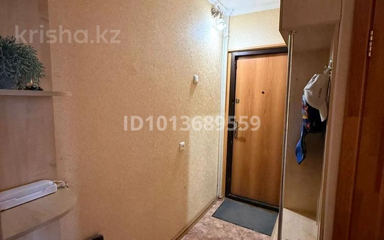 2-комнатная квартира · 44 м² · 5/5 этаж, мкр 8 58 — За магазином Камила за 130 000 ₸ в Актобе — фото 2