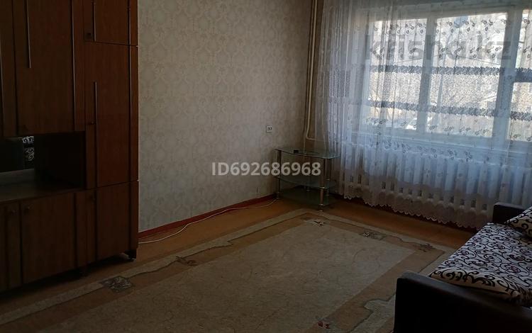 1-комнатная квартира, 41 м², 2/5 этаж, мкр Айнабулак-3 137 за 21 млн 〒 в Алматы, Жетысуский р-н — фото 2