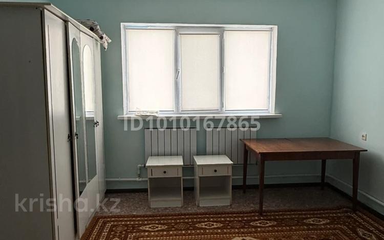 Отдельный дом · 1 комната · 30 м², мкр Атырау, Бекарыс-32 — Частный дом за 100 000 〒 — фото 2