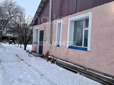 Продажа домов и дачи в Западно-Казахстанской обл.: Часть дома · 4 комнаты · 90 м² · 8 сот., Заводская 50/1 — Возле Конденсата и пятиэтажки за 15 млн 〒 Часть дома · 4 комнаты · 90 м² · 8 сот., Заводская 50/1 — Возле Конденсата и пятиэтажки за 15 млн 〒 в Аксае
