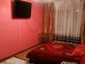 1-комнатная квартира, 35 м², 2/4 этаж посуточно, Тауельсыздык за 7 000 〒 в Талдыкоргане — фото 2