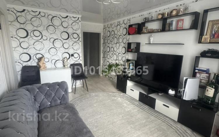 3-бөлмелі пәтер · 57 м² · 5/5 қабат, Михайловка ш/а., Аманжолова 17, бағасы: 25 млн ₸ в Караганде, Казыбек би р-н — фото 2