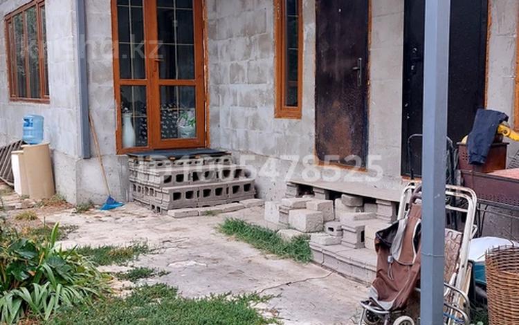 Отдельный дом · 4 комнаты · 84 м² · 5.5 сот., мкр Шанырак-1 15 — Уг.Акын Сара за 65 млн 〒 в Алматы, Алатауский р-н — фото 2