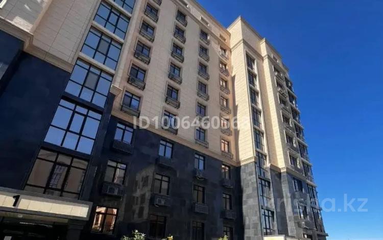 3-комнатная квартира · 129.6 м² · 4/9 этаж, мкр Нурсая, Елорда 19а за 55 млн ₸ в Атырау — фото 2