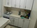 3-комнатная квартира · 70 м² · 1/5 этаж, Тамерлановское шоссе 30 — ул. Желтоксан за 15 000 ₸ в Шымкенте, Туран р-н — фото 2