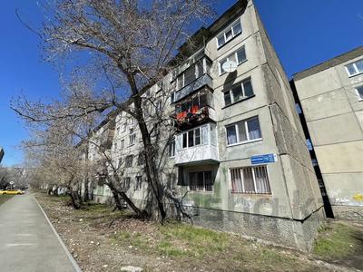 2-бөлмелі пәтер · 44 м² · 5/5 қабат, Амурская 16, бағасы: 13.6 млн ₸ в Усть-Каменогорске