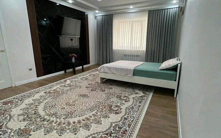 2-бөлмелі пәтер · 65 м² · 6/9 қабат, Алтын орда ш/а., Пр.т Тауелсиздик 24а/1 — Пр.т Тауелсиздик, бағасы: 17 000 ₸ в Актобе, мкр. Алтын орда — фото 11