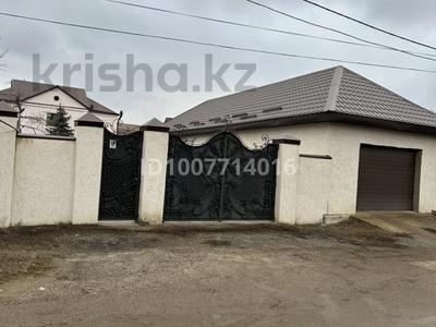 Отдельный дом · 8 комнат · 272 м² · 12 сот., Шевченко 137/1 — Район магазина Мир света за 140 млн 〒 в Уральске