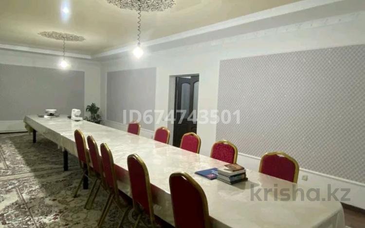 Отдельный дом · 6 комнат · 220 м² · 8 сот., мкр Шугыла, Дала 135 — Жунисова за 100 млн 〒 в Алматы, Наурызбайский р-н — фото 2