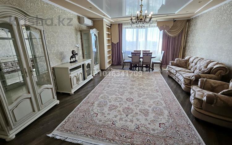 4-комнатная квартира · 160 м² · 11/13 этаж, Тараса Шевченко 8 — Radisson Hotel, 4я поликлиника, школа -лицей за 750 000 ₸ в Астане, Сарыарка р-н — фото 2