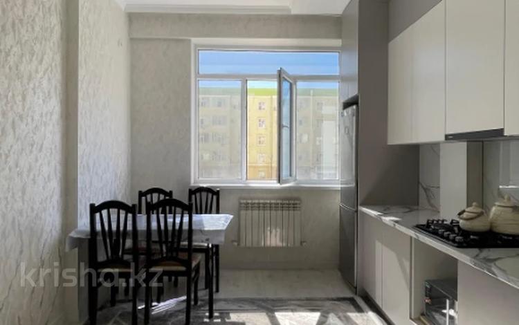 2-комнатная квартира · 68.3 м² · 2/10 этаж, 20-й мкр 26 за 25 млн ₸ в Актау — фото 2