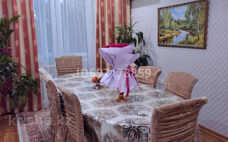 5-комнатная квартира · 96 м² · 7/10 этаж, Ибраева 111 за 44 млн 〒 в Семее — фото 2