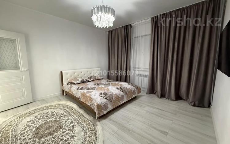 1-бөлмелі пәтер · 45 м² · 3/9 қабат, Нұрсая ш/а., Елорда 5/6, бағасы: 15 000 ₸ в Атырау, мкр Нурсая — фото 2