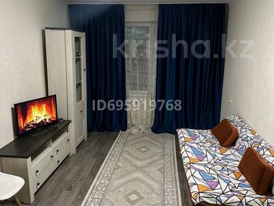 2-комнатная квартира, 50 м², 2/5 этаж посуточно, Досмухамедова 9 — Гоголя Досмухамедова за 18 000 〒 в Алматы, Алмалинский р-н