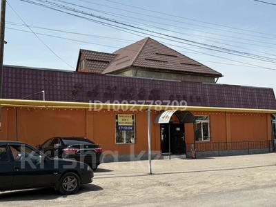 Отдельный дом · 6 комнат · 250 м² · 10 сот., Райымбек Батыра 155 за 170 млн ₸ в Узынагаш