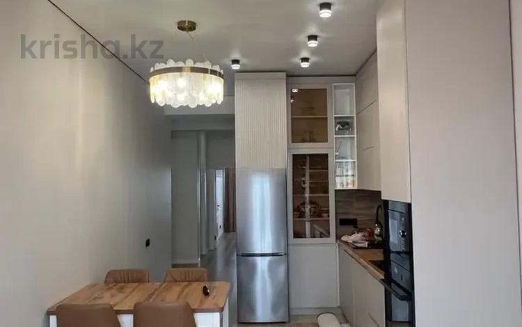 3-комнатная квартира · 72 м² · 10/17 этаж, Утепова за 70 млн ₸ в Алматы, Бостандыкский р-н — фото 2