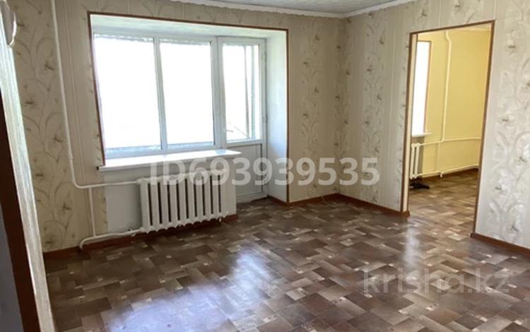 3-комнатная квартира, 49.5 м², 5/5 этаж, Курчатова 7 за 6.5 млн 〒 в Алтае — фото 2