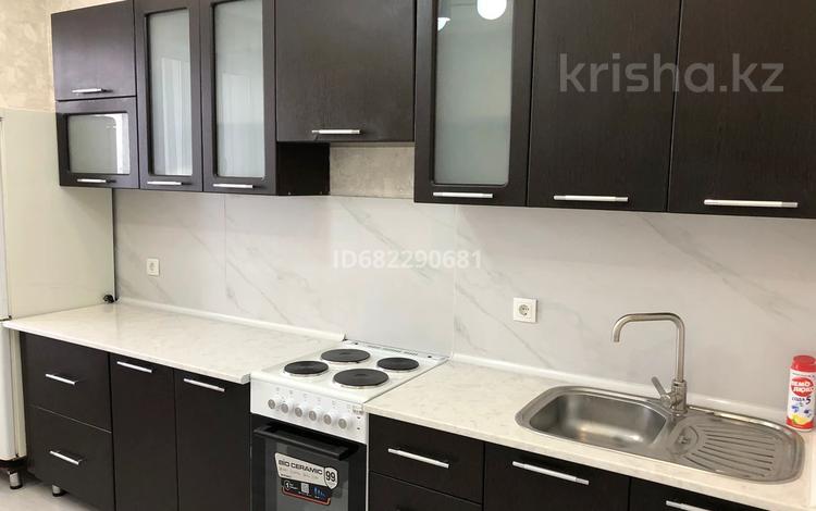 2-комнатная квартира · 58 м² · 10/12 этаж, мкр Акбулак, Дарабоз — Напротив Алматы Арена за 250 000 ₸ в Алатауский р-н — фото 2