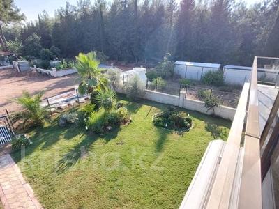 Продажа домов и дачи в Анталье: Отдельный дом • 4 комнаты • 275 м² • 450 сот., Дошимиалты — Небеляр за 368 млн 〒 Отдельный дом • 4 комнаты • 275 м² • 450 сот., Дошимиалты — Небеляр за 368 млн 〒 в Анталье