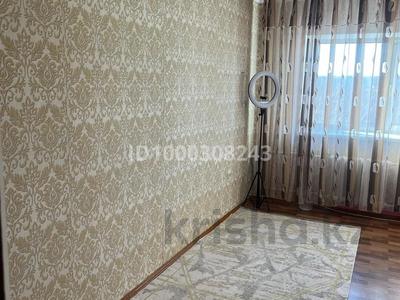 2-комнатная квартира · 44 м² · 3/3 этаж, Бирюзова 1 за 8 млн 〒 в Шахтинске