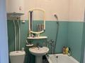 2-бөлмелі пәтер · 44 м² · 3/3 қабат, Бирюзова 1, бағасы: 8.5 млн ₸ в Шахтинске — фото 9