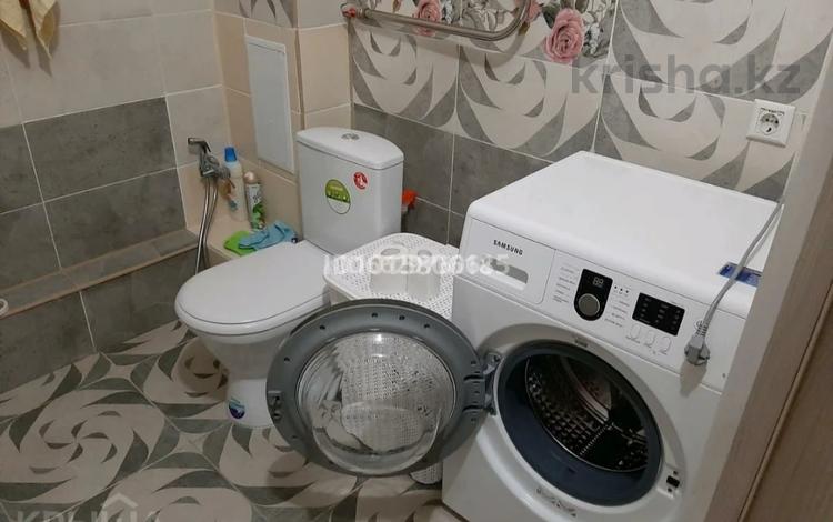 3-комнатная квартира · 75 м² · 4/10 этаж, Алихана Бокейханова за 300 000 ₸ в Астане, Есильский р-н — фото 2
