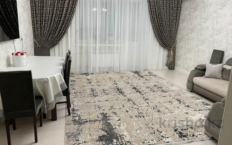 2-комнатная квартира, 96.4 м², 3/8 этаж, Санкибай батыра за 37.5 млн 〒 в Актобе — фото 2