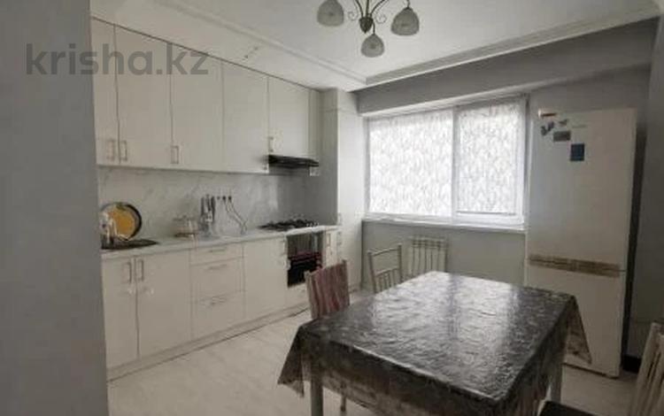 2-комнатная квартира · 62.5 м² · 5/10 этаж, мкр Шугыла 340/36 - 340/36 к11, 340/33 - 340/33 к11 за 34 млн ₸ в Алматы, Наурызбайский р-н — фото 2