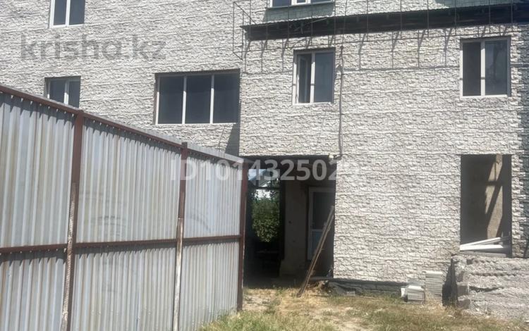 Отдельный дом · 9 комнат · 425 м² · 5.5 сот., мкр Калкаман-2, Мкр Калкаман-2 Лапина за 60 млн ₸ в Алматы, Наурызбайский р-н — фото 2
