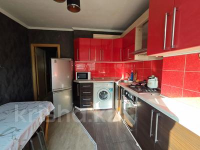2-комнатная квартира · 55 м², мкр Аксай-1А 29 за 250 000 ₸ в Алматы, Ауэзовский р-н