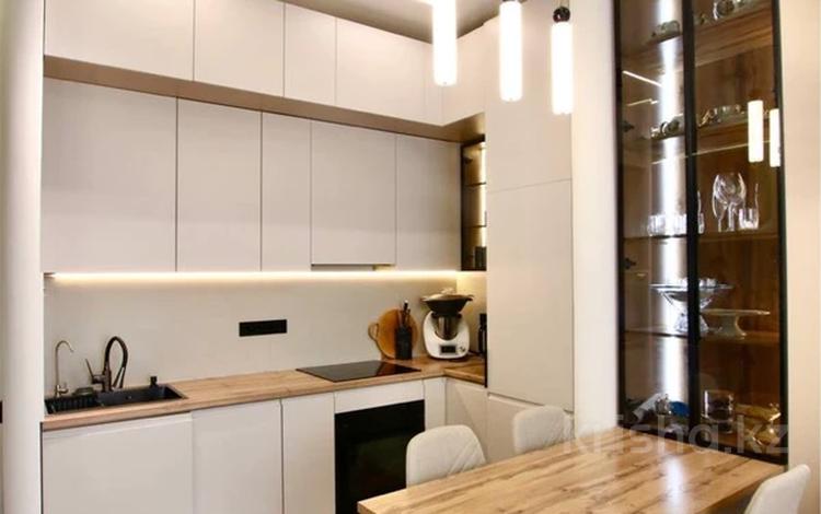 2-комнатная квартира · 54 м² · 5 этаж, Аль-Фараби проспект 7/2 за 350 000 ₸ в Астане, Есильский р-н — фото 2