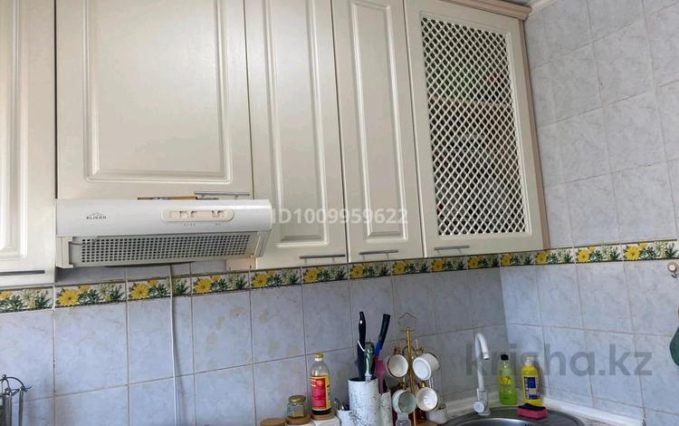 3-комнатная квартира · 62 м² · 5/5 этаж, Майкудук, Майкудук, 19й микрорайон 48 за 150 000 〒 в Караганде, Алихана Бокейханова р-н — фото 2