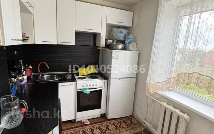 2-бөлмелі пәтер · 39 м² · 4/5 қабат, Камзина 31, бағасы: 8 млн ₸ в Аксу — фото 2